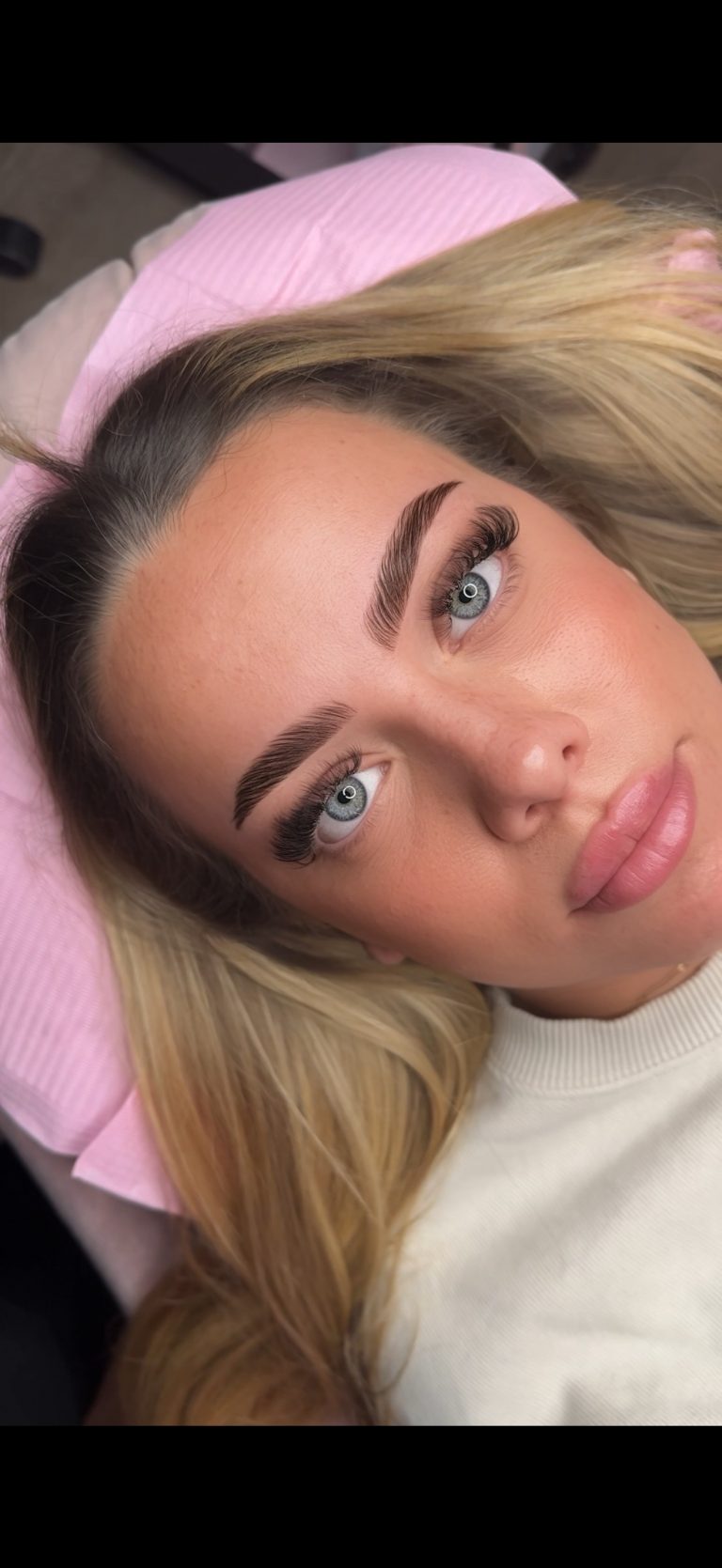 Facetune_17-03-2025-21-06-54
